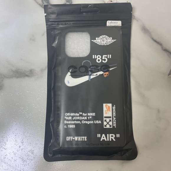 Mobile covers - Picture 3 of 6